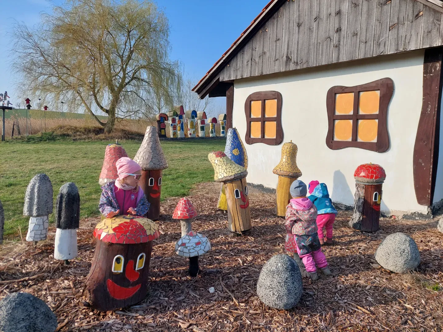 Průvodce Královéhradecký kraj a Krkonoše s dětmi: 30 výletů od hor k nížinám další obrázky