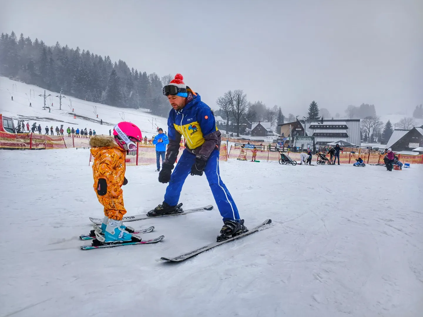 Zimní pobyt v Jizerkách pro rodiče s dětmi v Hotelu Peklo (pokoj s vlastním SZ) náhled 5
