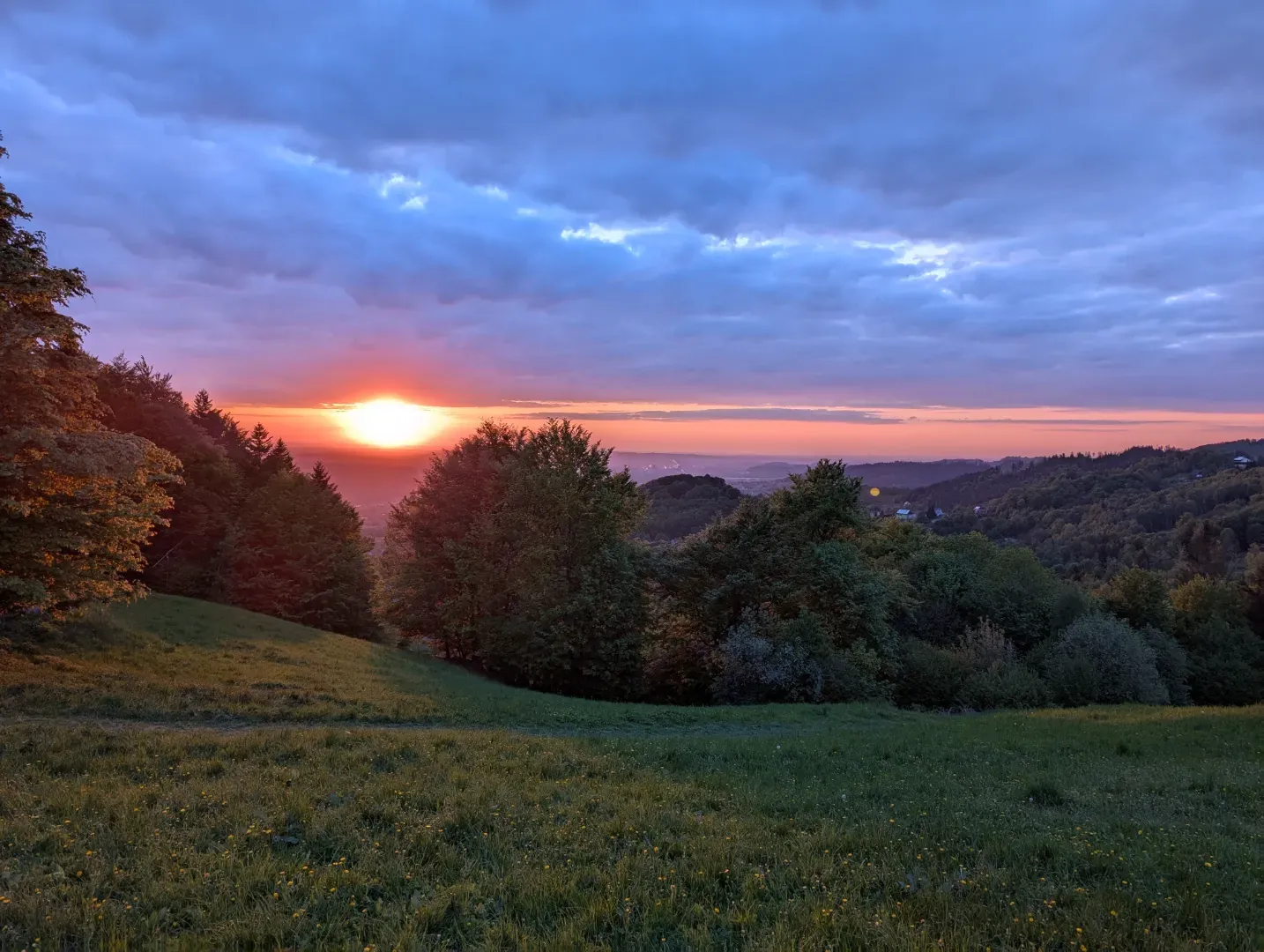 Průvodce Ostrava, Beskydy a okolí s dětmi: 35 výletů mezi důlními věžemi a horskými štíty náhled 3